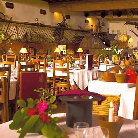 מלון Chateau De Cavanac 3*